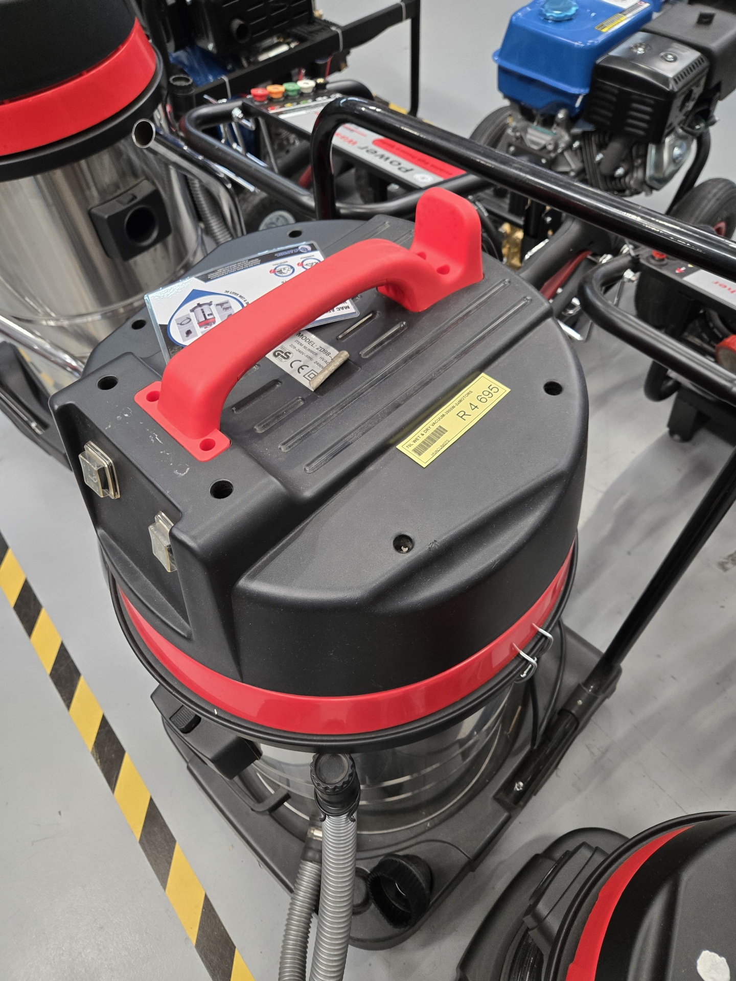 70L industrial wet and dry vacuum cleaner