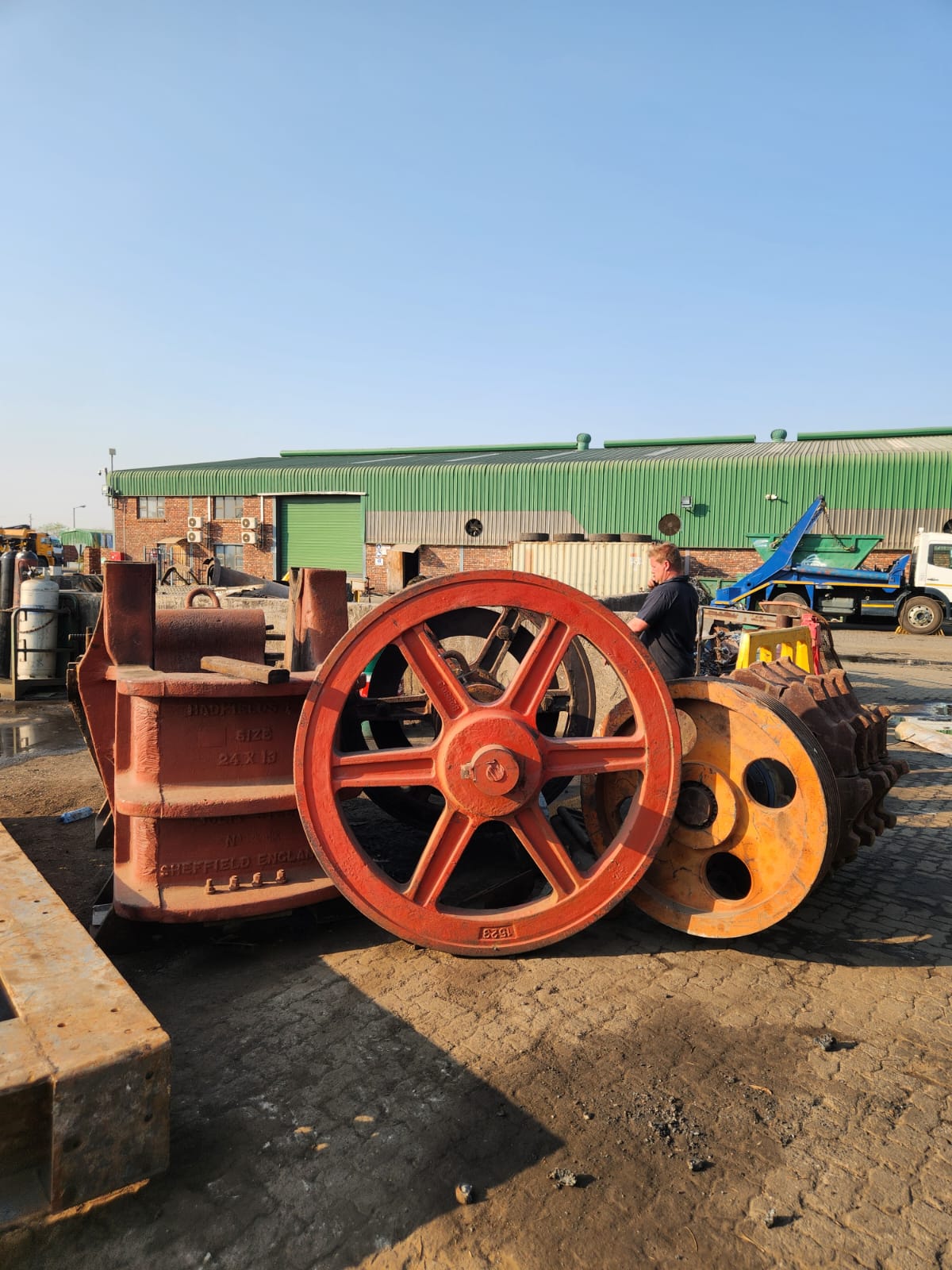 Hadfields Sheffield jaw crusher body, flywheel and pulleys