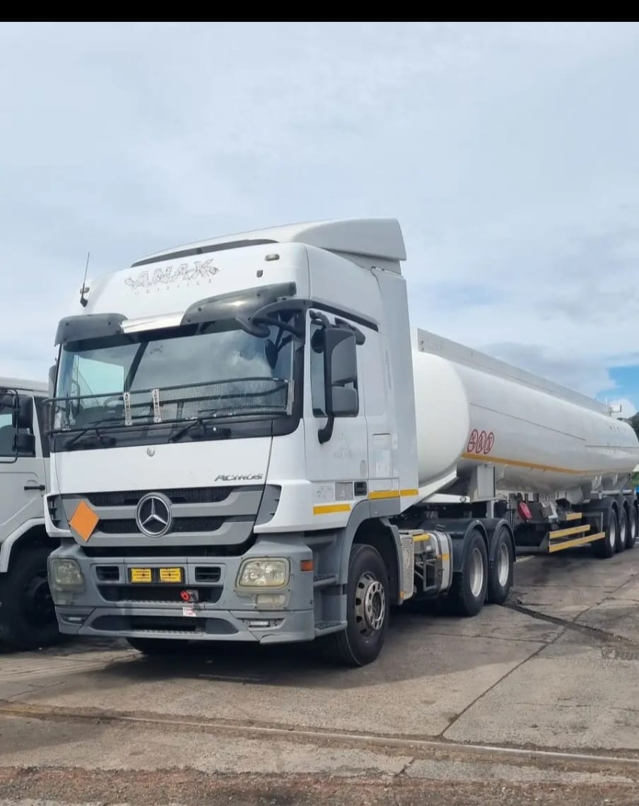 Mercedes-Benz Actros truck horse with fuel tanker trailer